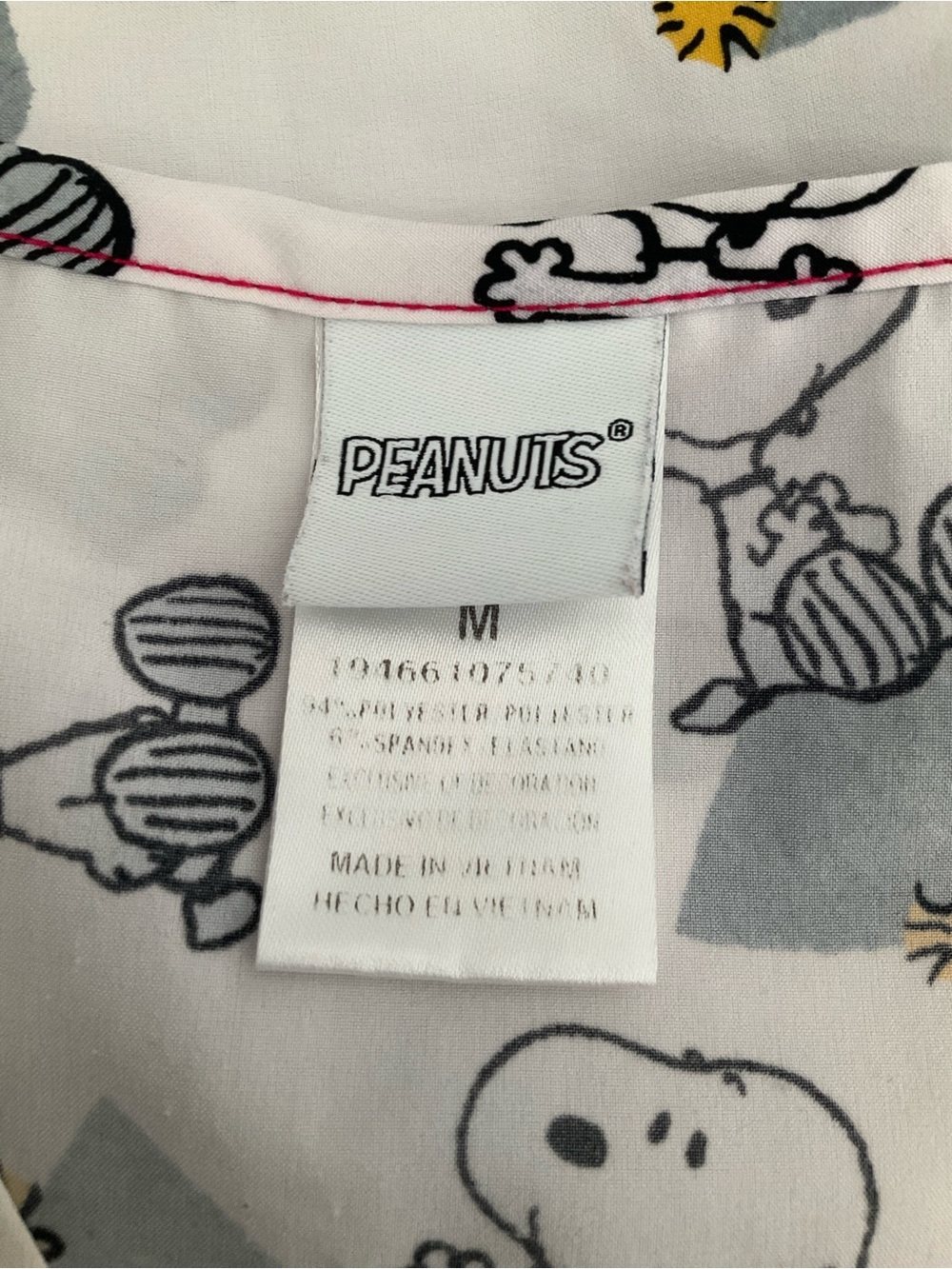 Cherokee Tooniforms Peanuts Snoopy "Free Hugs" Scrub Top Gray Pink - Picture 10 of 10